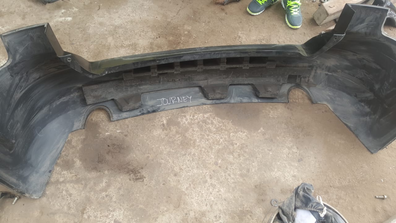 PARACHOQUES POSTERIOR DODGE JOURNEY 2009 AL 2018